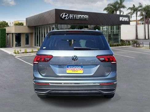 Used 2022 Volkswagen Tiguan SE FWD image 4
