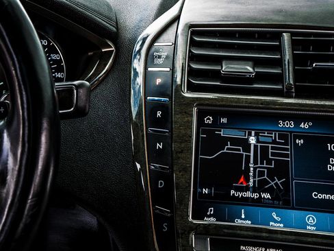 Used 2017 Lincoln MKZ Reserve w/ Technology Package image 27