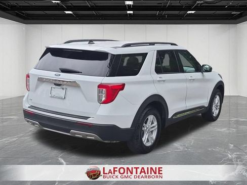 Used 2023 Ford Explorer XLT w/ Equipment Group 202A RWD image 5