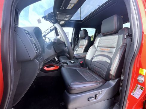 New 2025 Nissan Frontier PRO-4X w/ Pro Premium Package image 11