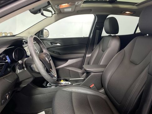 Used 2023 Buick Encore GX Essence w/ Experience Buick Package FWD image 11