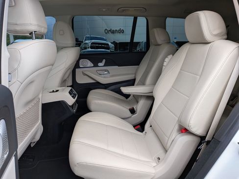 Used 2023 Mercedes-Benz GLS 450 4MATIC image 16