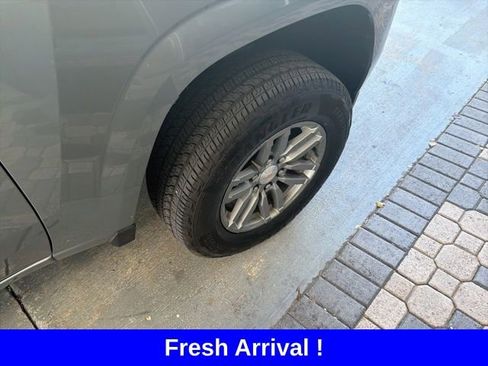 Used 2024 Chevrolet Colorado LT w/ Advanced Trailering Package image 15