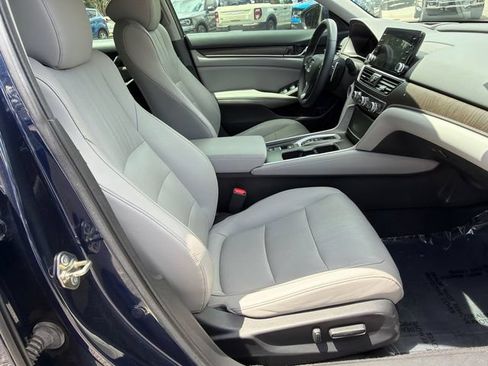 Used 2019 Honda Accord Touring image 13
