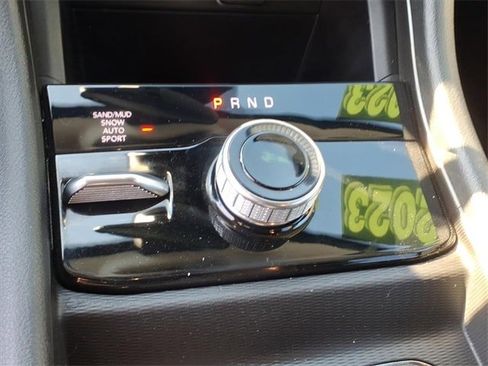 Certified 2023 Jeep Grand Cherokee Limited image 19