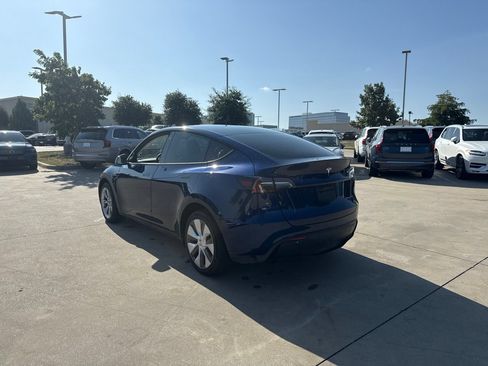 Used 2023 Tesla Model Y Long Range AWD/4WD image 11