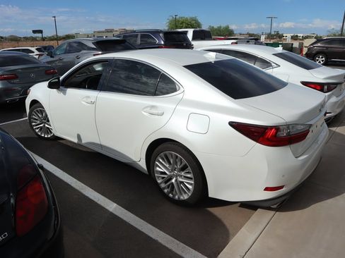 Used 2016 Lexus ES 350 w/ Navigation System Package FWD image 2