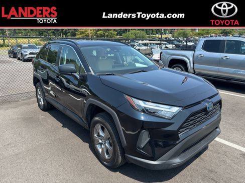 Used 2023 Toyota RAV4 LE AWD/4WD image 1