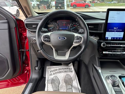 Used 2023 Ford Explorer Limited w/ Hybrid Equipment Group 310A image 13