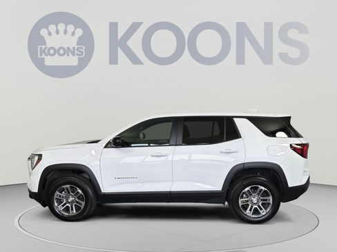 New 2026 GMC Terrain Elevation w/ Technology Package II FWD image 2