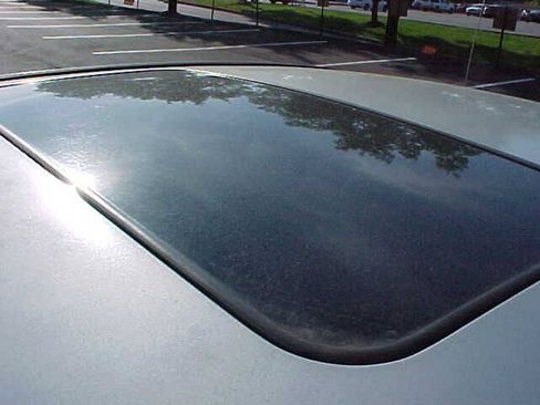 Used 2003 Hyundai Elantra GLS FWD image 5