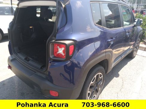 Used 2016 Jeep Renegade Trailhawk AWD/4WD image 4