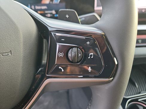 Certified 2025 BMW 540i xDrive image 24