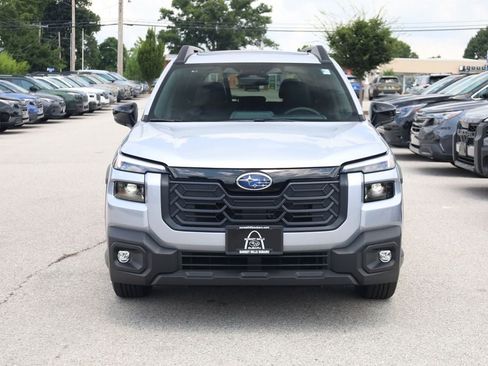 New 2026 Subaru Outback Limited AWD/4WD image 4