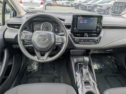 Used 2022 Toyota Corolla LE FWD image 15