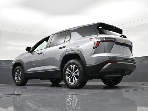 Used 2025 Chevrolet Equinox LT w/ Safety and Technology Package FWD image 28