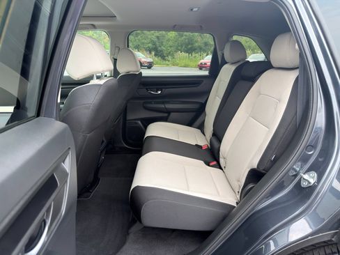 Used 2025 Honda CR-V EX image 26