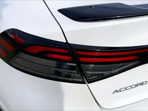 Used 2025 Honda Accord Sport image 27