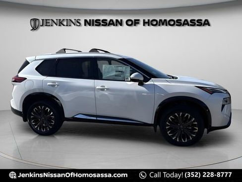 New 2026 Nissan Rogue Platinum AWD/4WD image 2