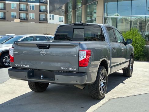 Used 2023 Nissan Titan SV AWD/4WD image 3
