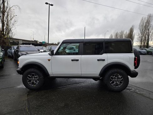 New 2025 Ford Bronco Badlands AWD/4WD image 8