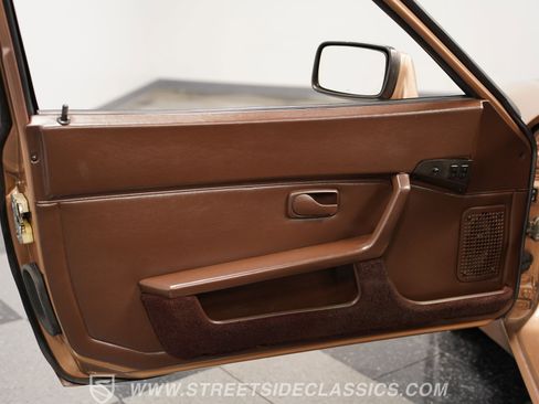 Used 1987 Porsche 944 S image 37