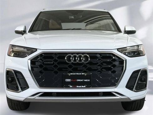Used 2023 Audi Q5 2.0T Premium w/ Convenience Package image 24