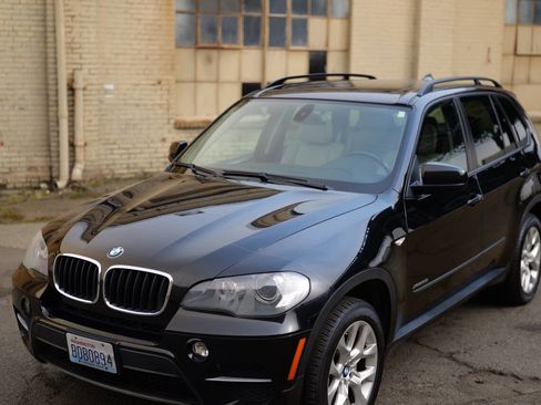 Used 2011 BMW X5 xDrive35i image 13