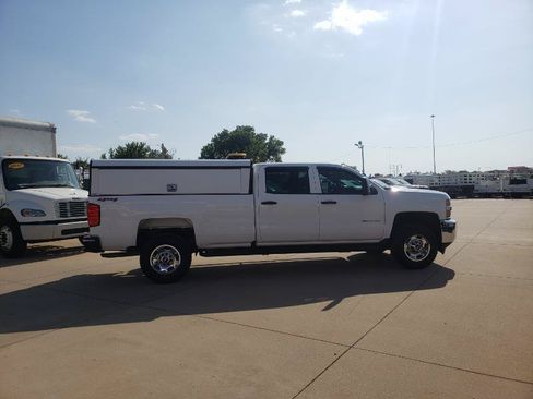 Used 2019 Chevrolet Silverado 2500 W/T AWD/4WD image 6