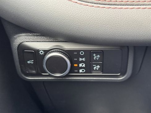 New 2026 Ford Explorer Active AWD/4WD image 9