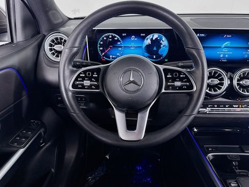 Certified 2021 Mercedes-Benz GLB 250 4MATIC image 5