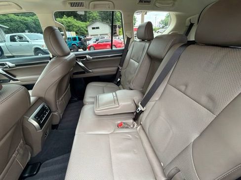 Used 2023 Lexus GX 460 Luxury w/ Accessory Package AWD/4WD image 75