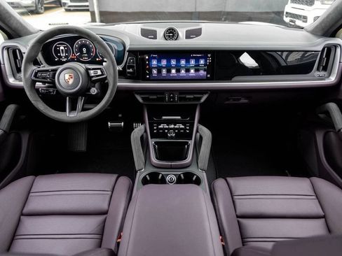 Certified 2026 Porsche Cayenne S AWD/4WD image 12