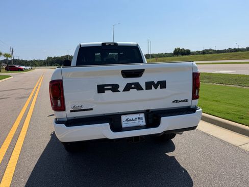 New 2026 RAM 2500 Big Horn AWD/4WD image 12