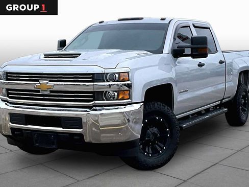 Used 2018 Chevrolet Silverado 2500 W/T w/ WT Convenience Package AWD/4WD image 1