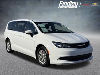 Used 2023 Chrysler Voyager LX video 1