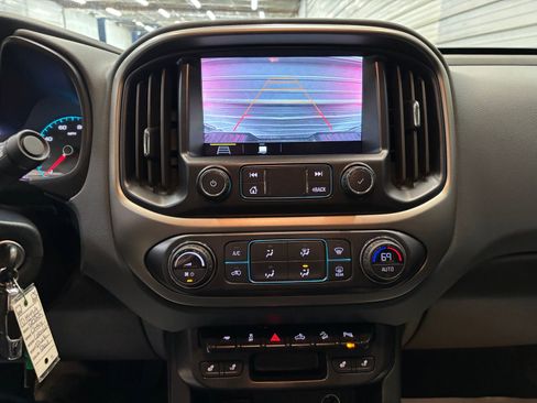 Used 2021 Chevrolet Colorado Z71 w/ Z71 Midnight Edition image 21