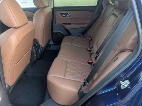 New 2026 Nissan Rogue Platinum w/ Platinum Premium Package AWD/4WD image 13