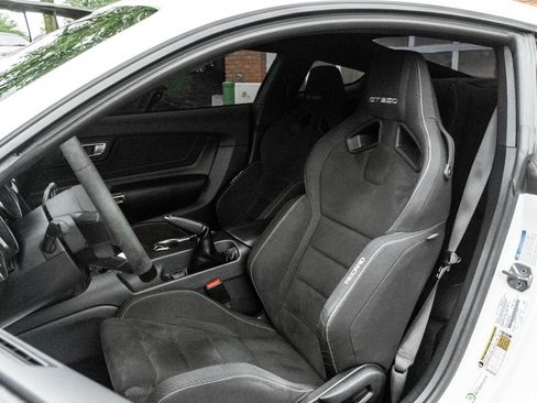 Used 2017 Ford Mustang Shelby GT350 w/ Electronics Package RWD image 7