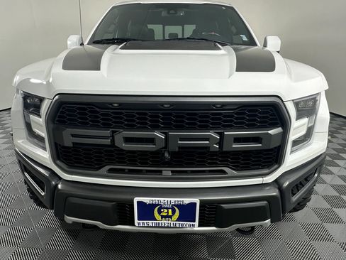 Used 2018 Ford F150 Raptor w/ Equipment Group 802A Luxury AWD/4WD image 3