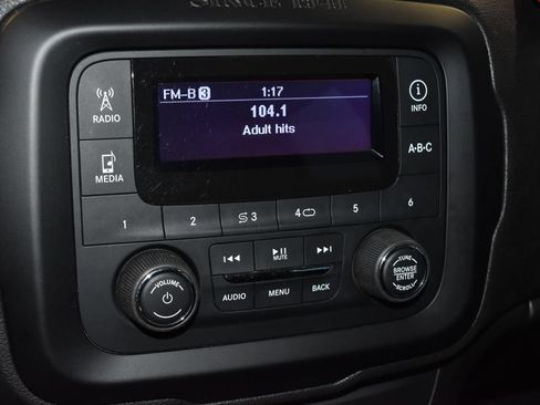 Used 2017 Jeep Renegade Sport w/ Power & Air Group FWD image 10