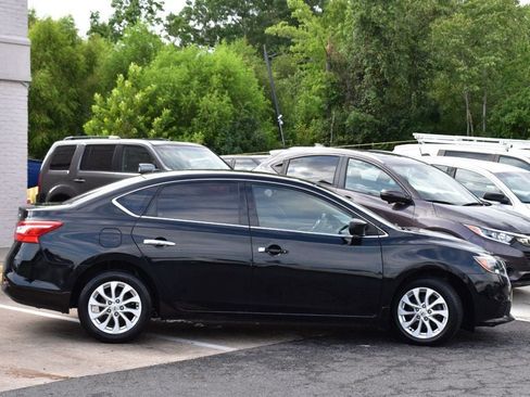 Used 2018 Nissan Sentra SV FWD image 3