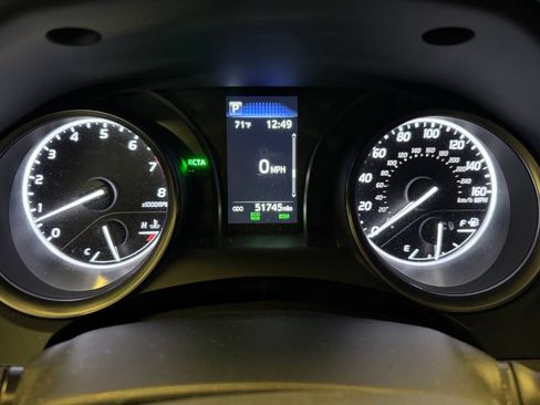 Used 2024 Toyota Camry SE w/ Convenience Package FWD image 10