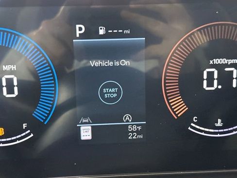 Certified 2025 Hyundai Tucson SEL image 18