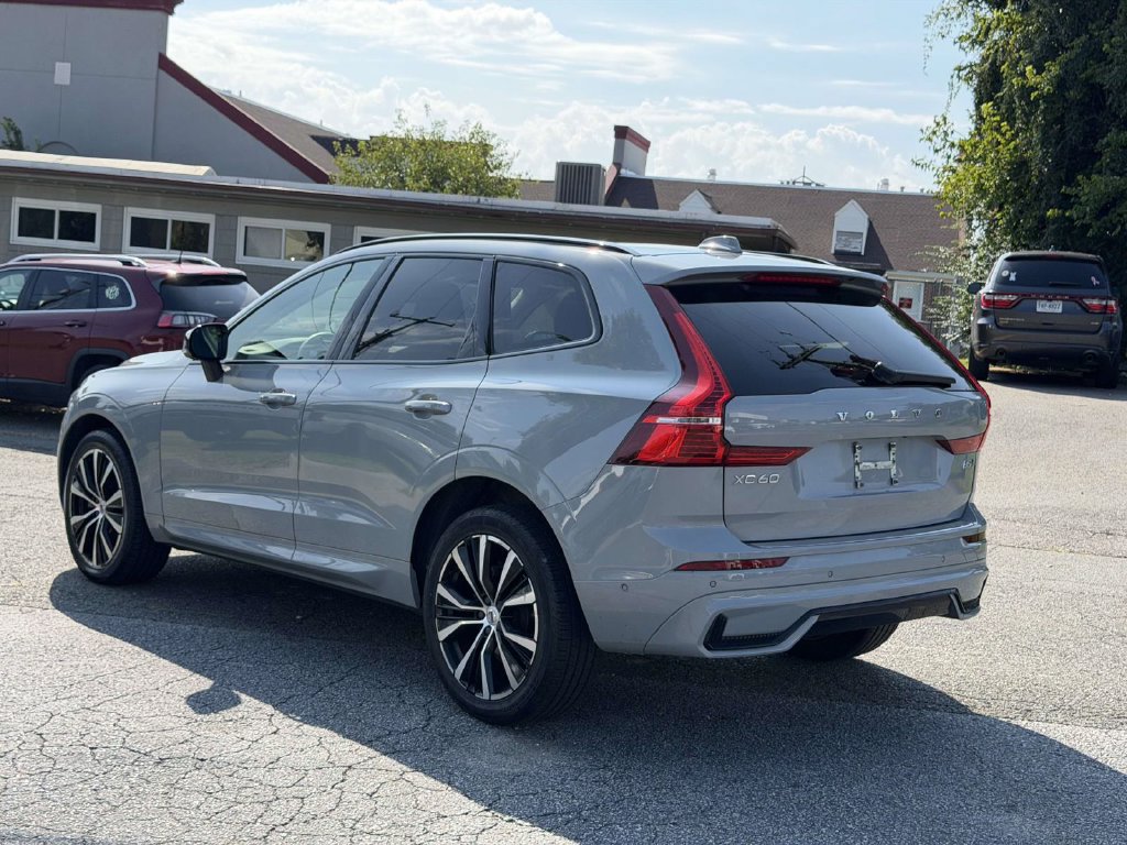 Used 2024 Volvo XC60 B5 Plus w/ Protection Package Premier AWD/4WD image 22