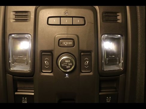 Used 2021 Chevrolet Tahoe Premier w/ Premium Package image 19