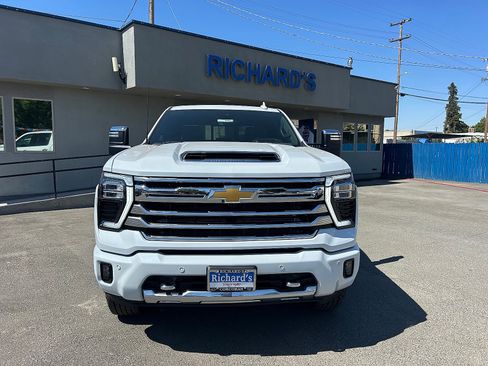 New 2026 Chevrolet Silverado 2500 High Country w/ Technology Package AWD/4WD image 8