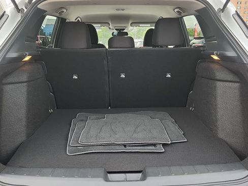 Certified 2025 Nissan Kicks SV AWD/4WD image 29