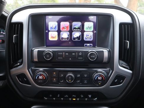 Used 2017 GMC Sierra 2500 SLT w/ Duramax Plus Package AWD/4WD image 34