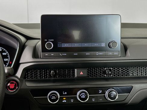 Used 2023 Honda CR-V LX image 19